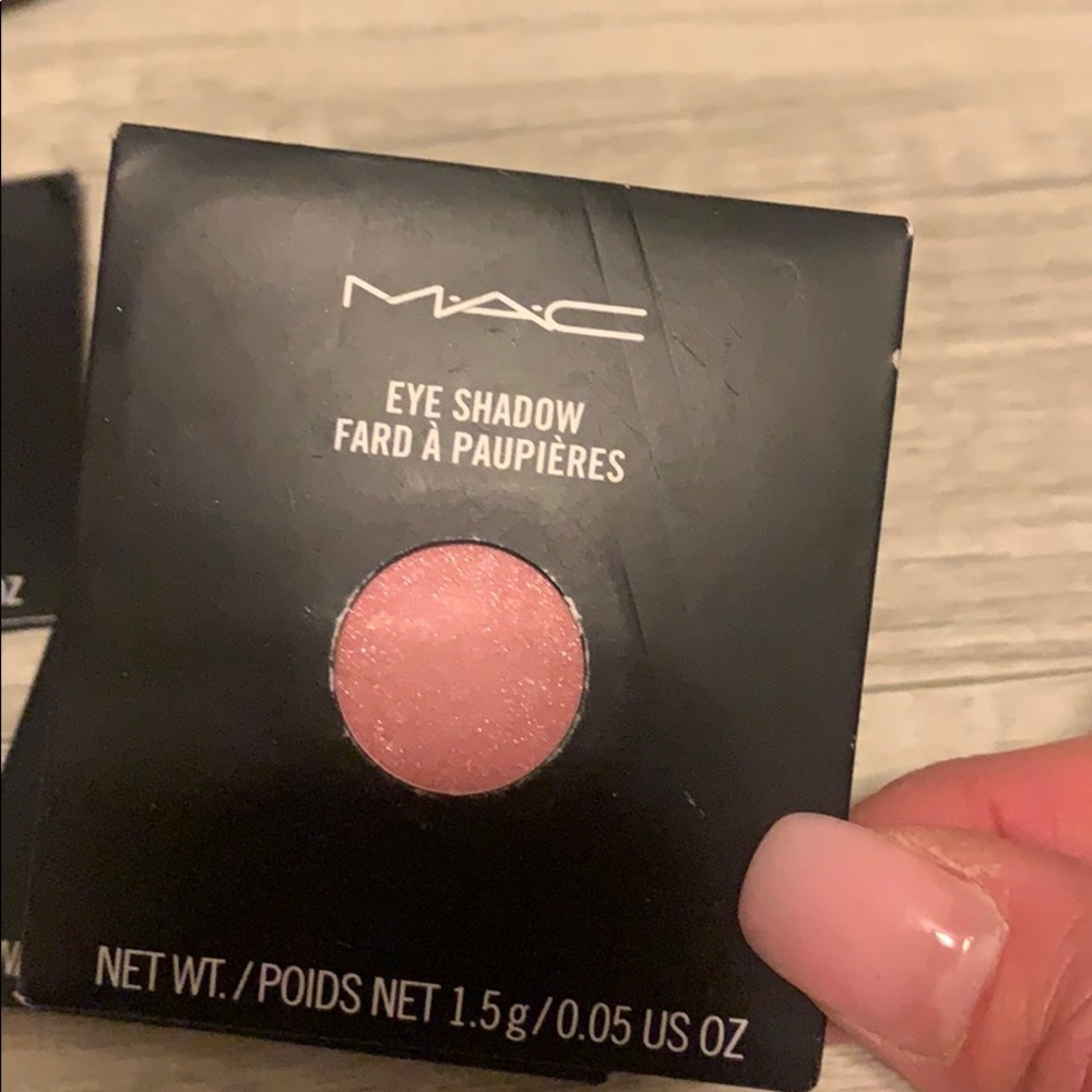 MAC eye shadow